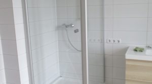 WE4 Bad -Dusche -überabeitet